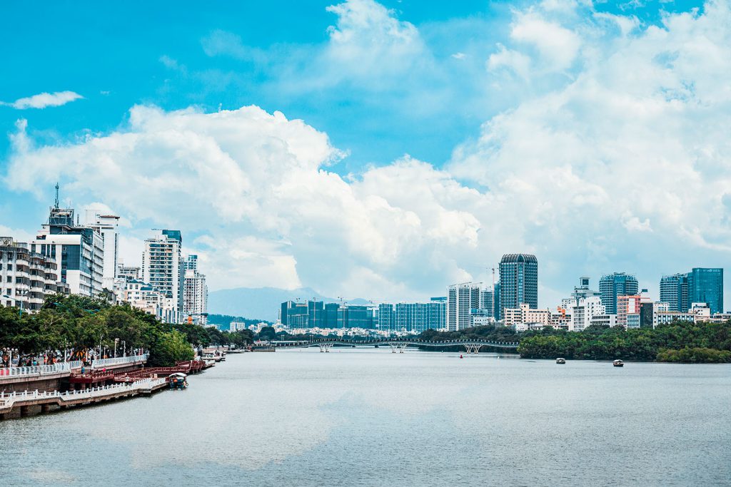 Neighborhoods & Streets