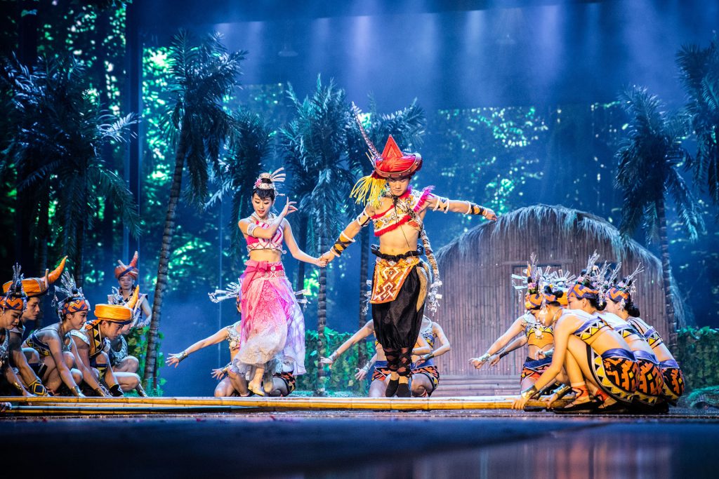 Sanya-Romance-of-the-Ages